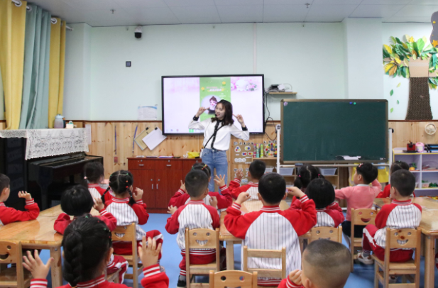 专业化活动生活化共育常态化系统培育幼儿的核心素养 专业化活动生活化共育常态化系统培育幼儿的核心素养